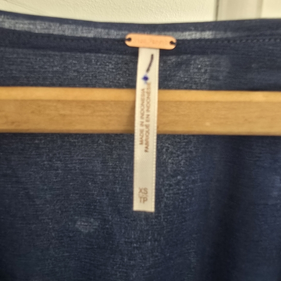 FREE PEOPLE Home Grown Vintage Vibe Mesh Floral Navy Combo Cardigan NWOT - Picture 9 of 13